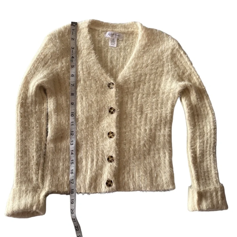 Girls White Fawn Size Junior XL Button Sweater.
